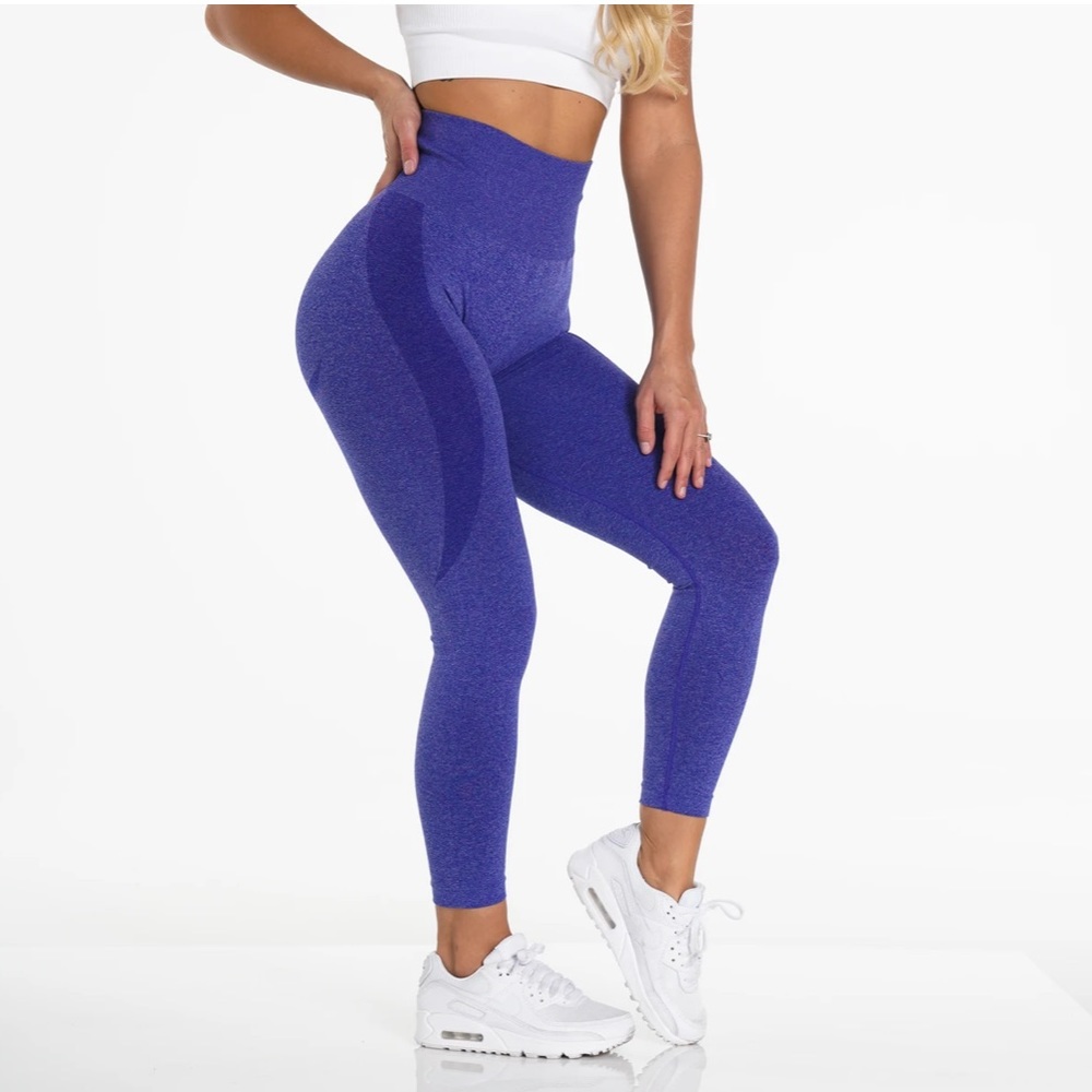 —NVGTN— electric blue seamless contour leggings